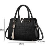 Carregue a imagem no visualizador da Galeria, High Quality Ladies leather shoulder bag Women free shipping Crocodile Handbag V Letters Designer Large Capacity Shoulder Bags  Amaijoin
