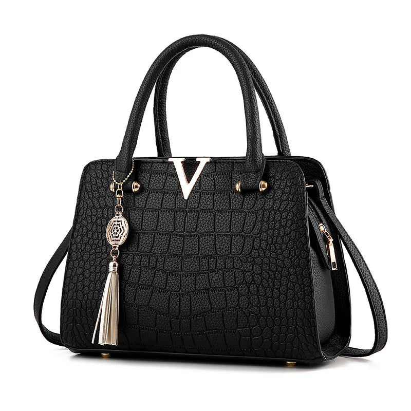 High Quality Ladies leather shoulder bag Women free shipping Crocodile Handbag V Letters Designer Large Capacity Shoulder Bags  Amaijoin